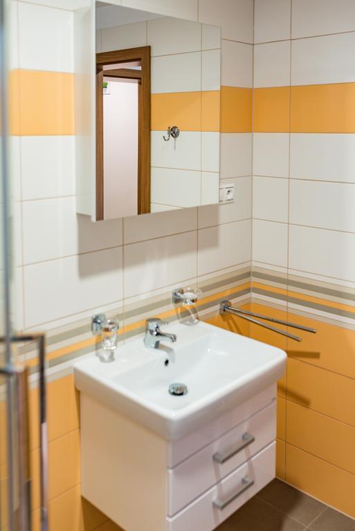 Apartmany Na Namesti Bozi Dar Exterior photo